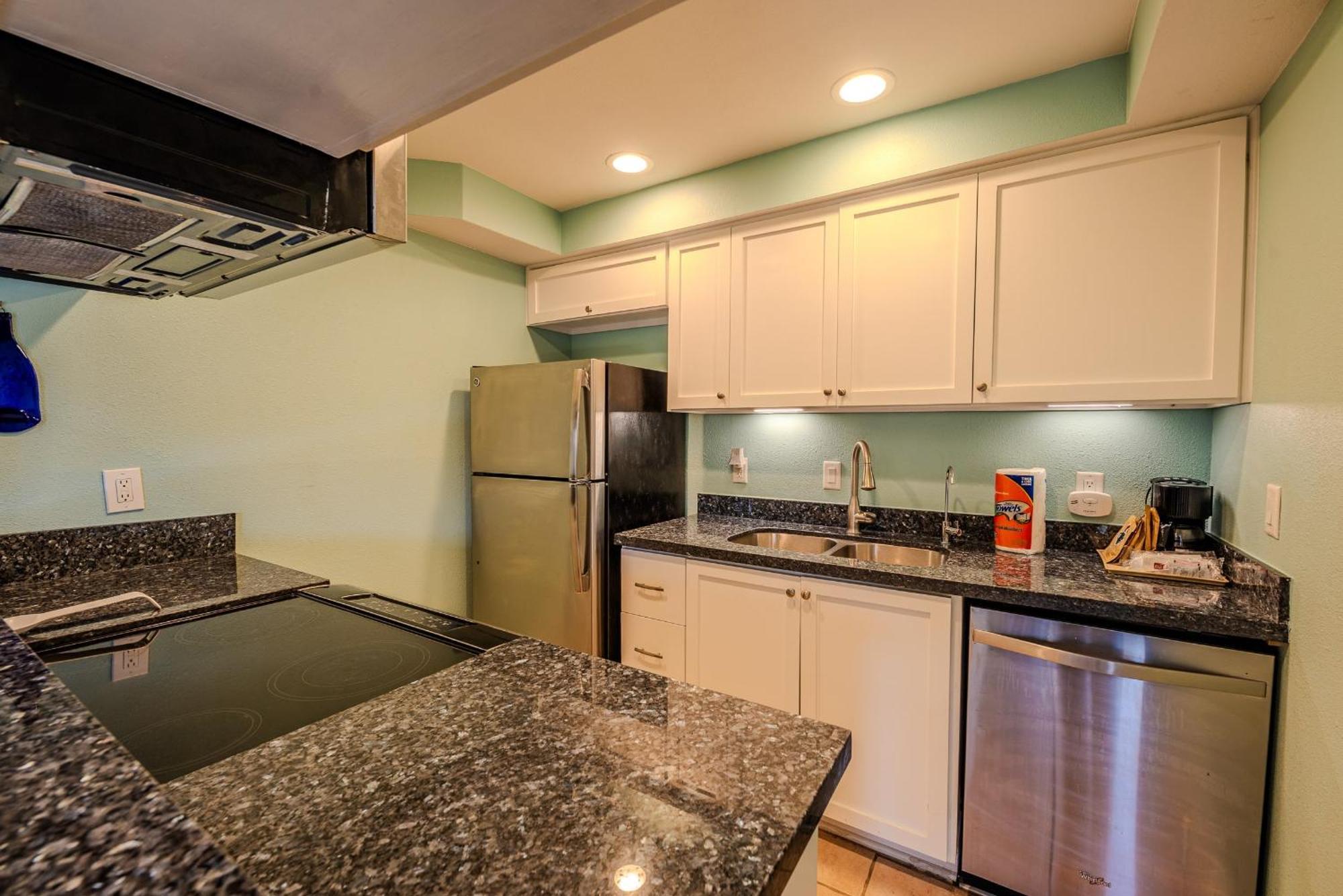 Kingfishers Retreat Serene 1Br Escape With Balcony 207 サウス・パドリー・アイランド エクステリア 写真