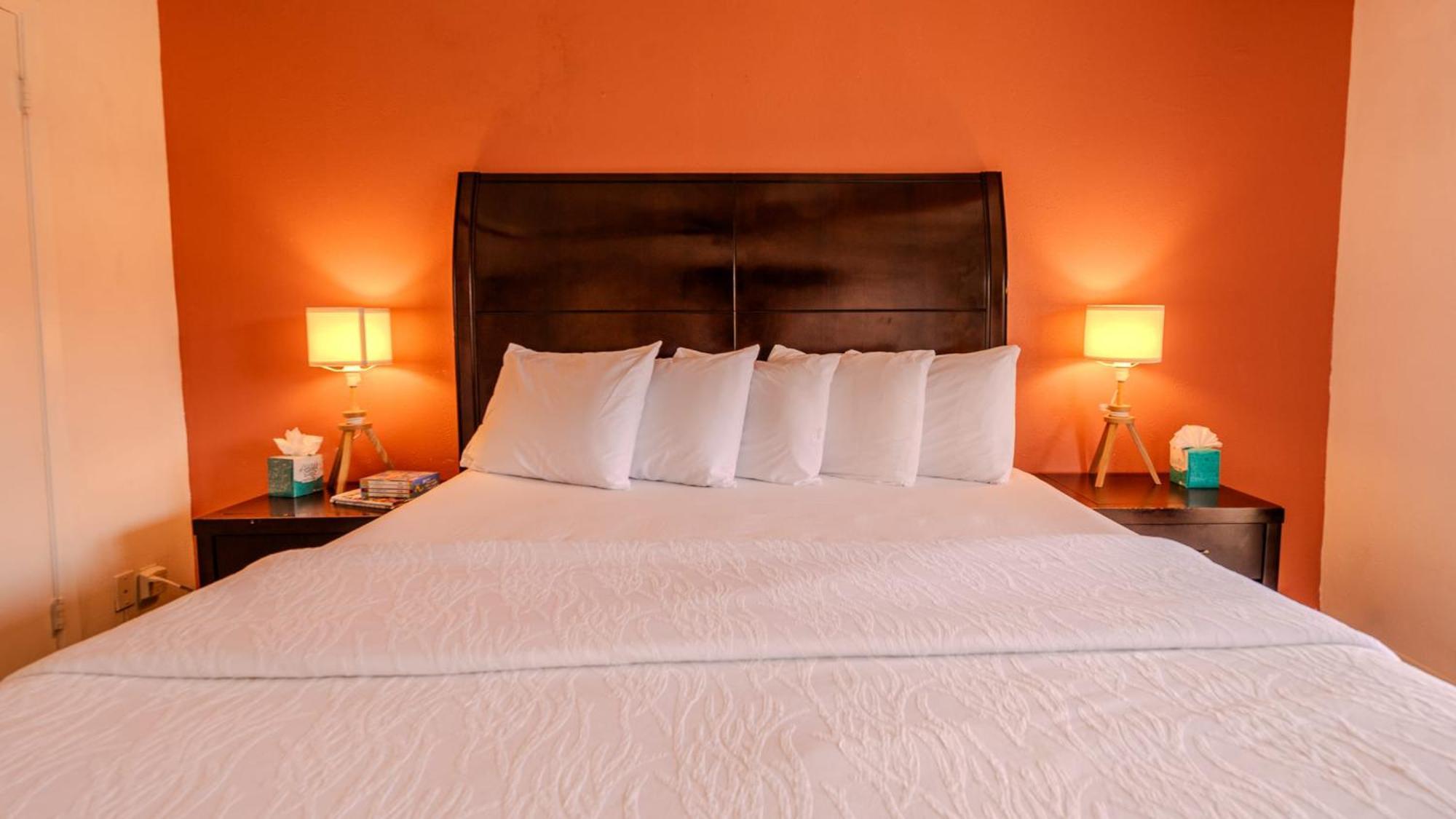 Kingfishers Retreat Serene 1Br Escape With Balcony 207 サウス・パドリー・アイランド エクステリア 写真