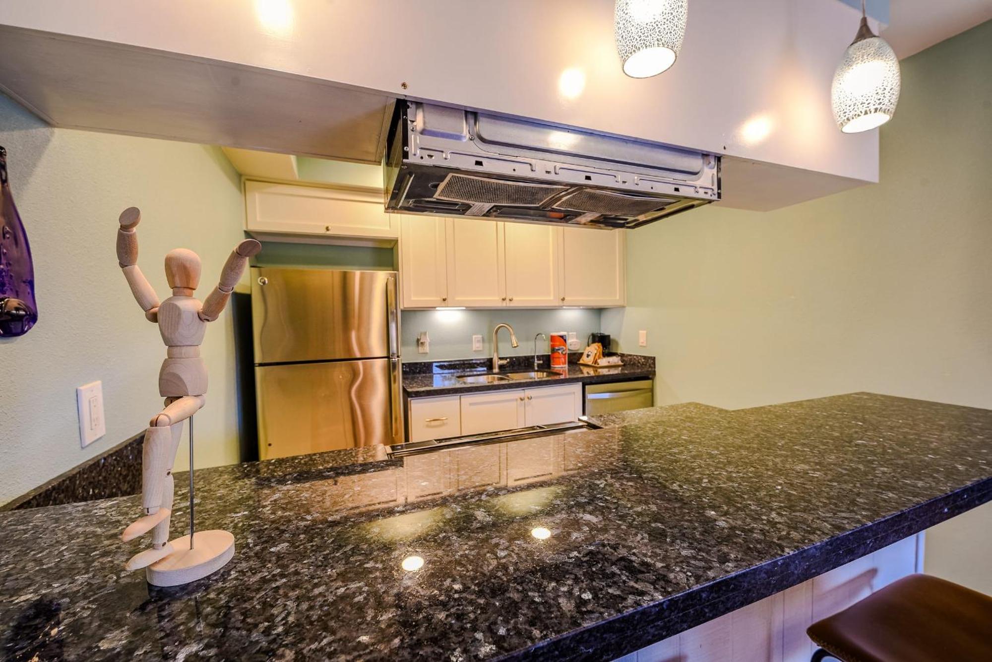 Kingfishers Retreat Serene 1Br Escape With Balcony 207 サウス・パドリー・アイランド エクステリア 写真